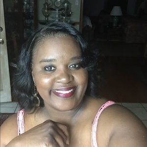 Meet your Posher, Renee